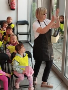 poznajemy zawody zajęcia dla przedszkolaków