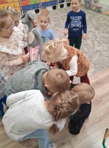 z wizytą w przedszkolu w Panience