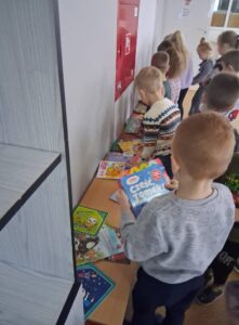 akcja książka w podróży