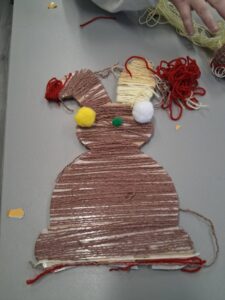 zdjęci zajączka z wełny