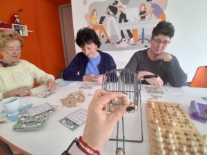 panie grają w bingo